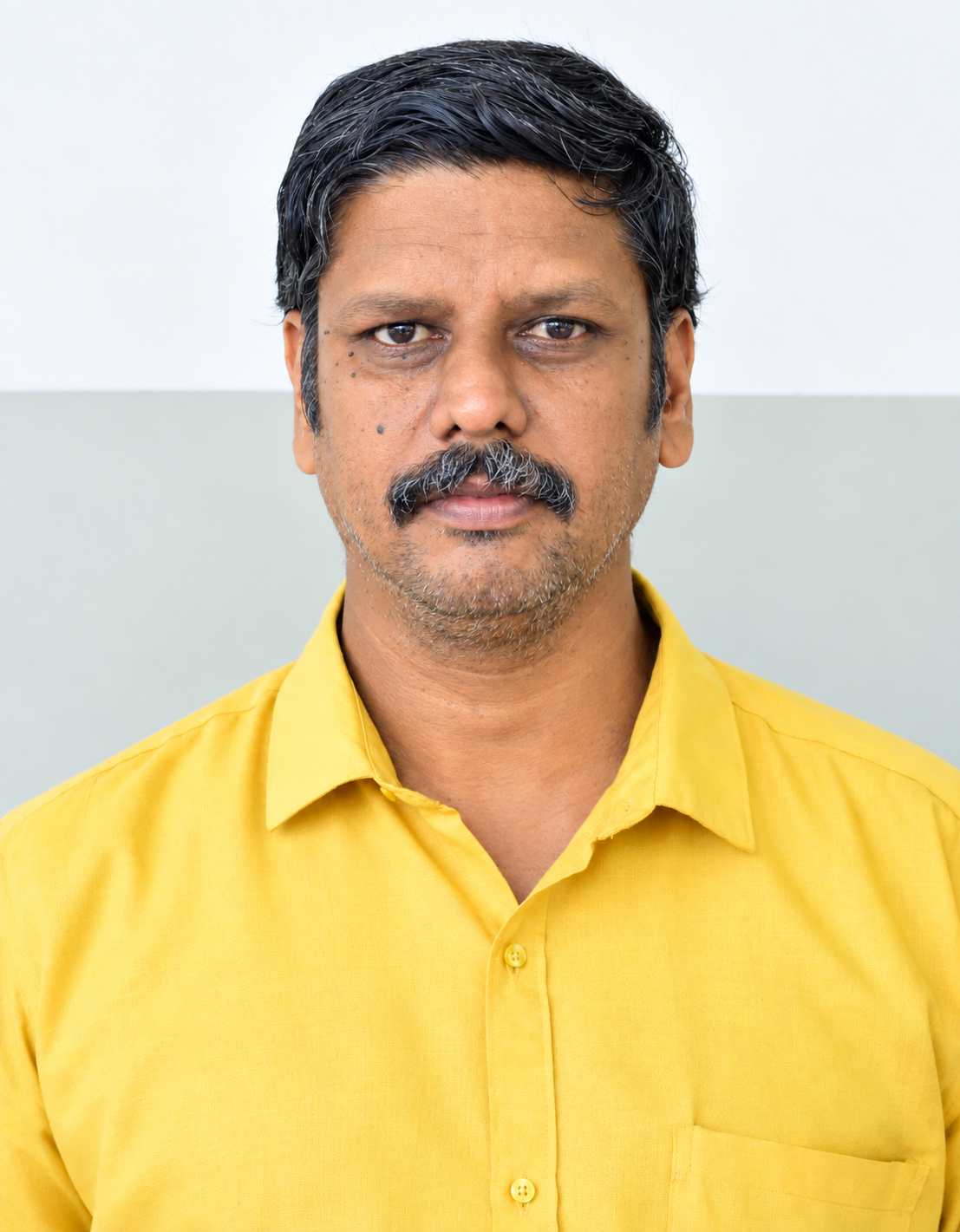 Mr. R Karthik